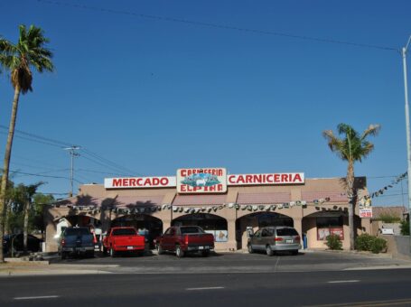 Mercado Y Carniceria El Pima